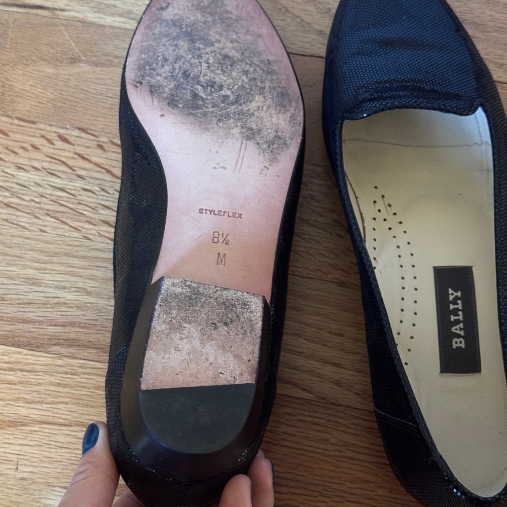 Vintage Bally Isabel Styleflex Black Shimmer Sequins
Flats 8 1/2 M - Picture 6 of 6